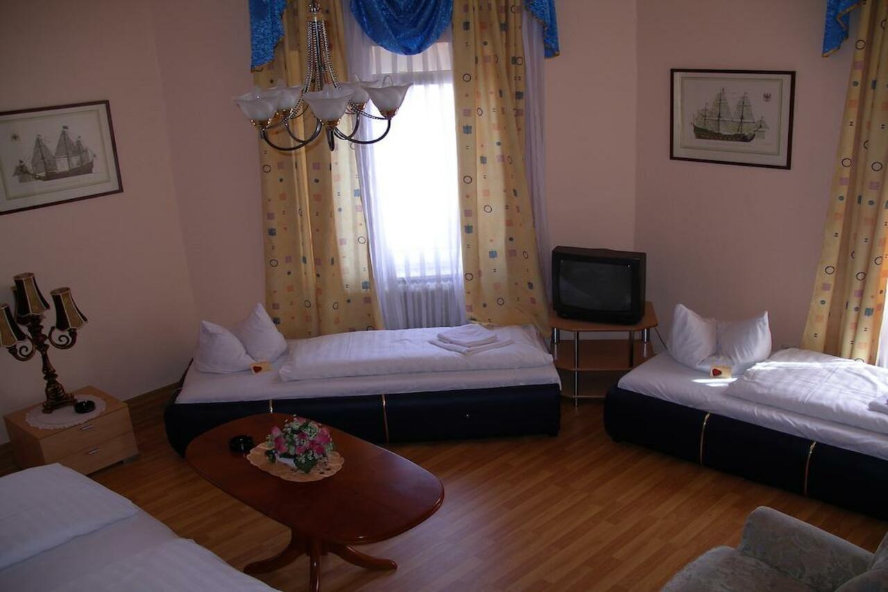 Garni Djaran Hotel *