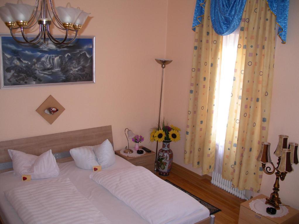 Hotel Garni Djaran *